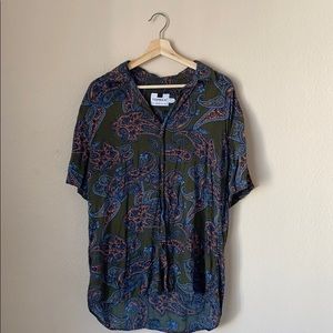 😎 Menswear Print Button up 😎